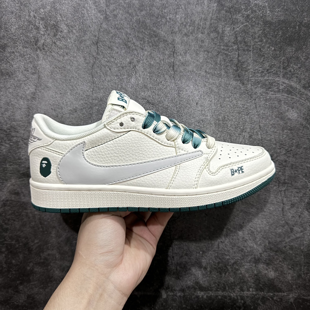 【定制版】Travis Scott x Nike Air Jordan 1 Low x BAPE 三方联名nAir Jordan 1 Low 反转白灰绿倒钩 纯原版本n全鞋采用原装头层皮，用料扎实 精雕细琢n鞋型极致还原 飞翼3D打印改良 深度立体四线中底拉帮皮料选材 钢印 背胶一应俱全 全新批次 原装原模大底全鞋原厂定制皮料，手感细腻正确折边工艺 完美细节诠释 货号：XY2688 100 Size：36 36.5 37.5 38 38.5 39 40 40.5 41 42 42.5 43 44 44.5 45 编码：HXS320340-鞋库