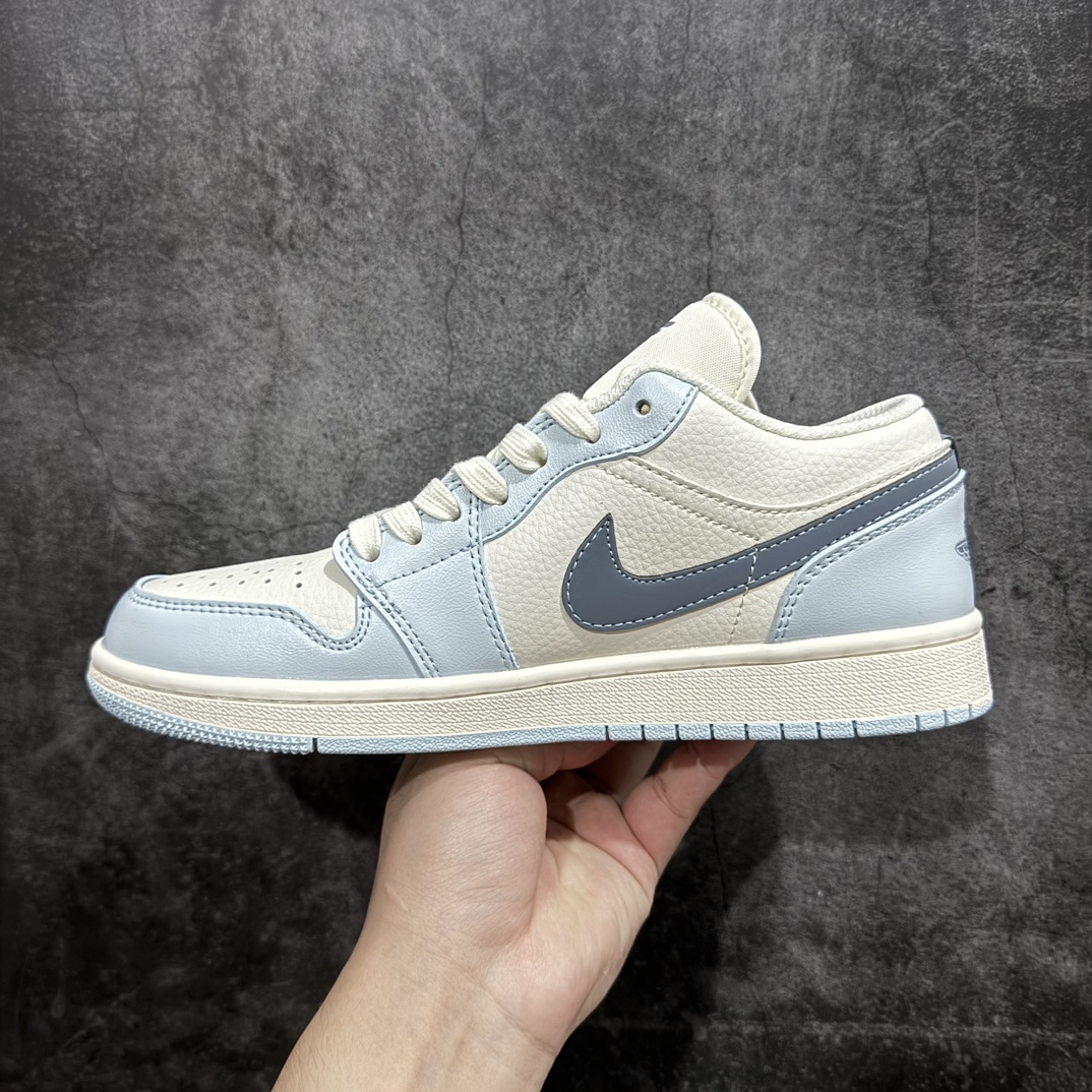 图片[2]-【定制版】Nike Jordan Air Jordan 1 阿玛尼联名纯原大厂出品 极力推荐n定制鞋盒 大厂纯原品质出货超高清洁度 皮料切割干净无任何毛边 细节完美官方货号：WG8850 012nSize: 36 36.5 37.5 38 38.5 39 40 40.5 41 42 42.5 43 44 44.5 45 编码：HXS320340-鞋库