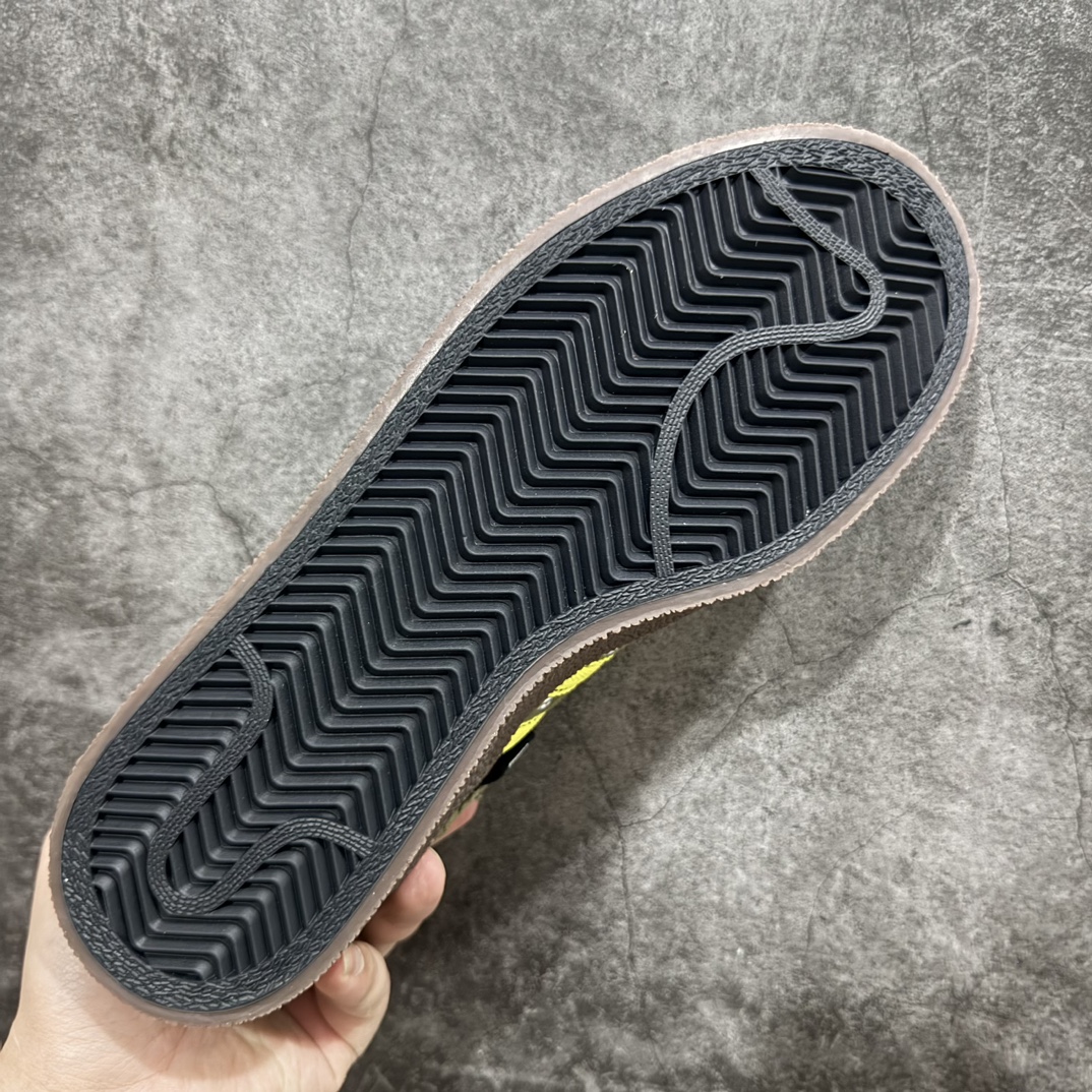 图片[9]-【福利专供版】Song For The Mute x AD Originals Campus 90S 最新联名复古破坏工艺帆布鞋 上架实拍 原版开发版型，外置耐磨防滑橡透明胶底，不对称配色设计，毛巾面料的三条杠和后跟提环，破坏毛边的做旧设计，纽扣式鞋带孔，细节和质感拉满，满满时尚感 货号：ID4792 尺码：36 36.5 37 38 38.5 39 40 40.5 41 42 42.5 43 44 44.5 45-选品中心