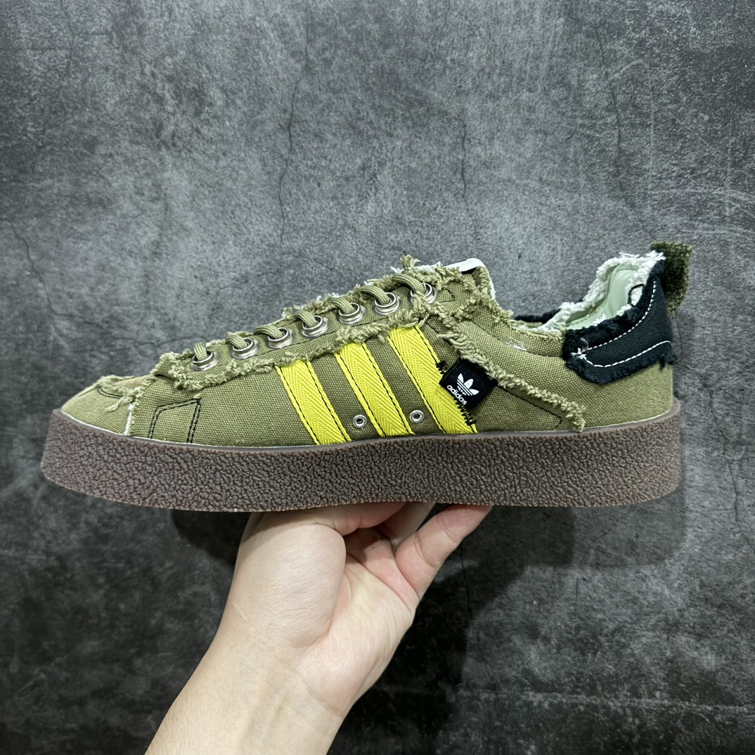 图片[2]-【福利专供版】Song For The Mute x AD Originals Campus 90S 最新联名复古破坏工艺帆布鞋 上架实拍 原版开发版型，外置耐磨防滑橡透明胶底，不对称配色设计，毛巾面料的三条杠和后跟提环，破坏毛边的做旧设计，纽扣式鞋带孔，细节和质感拉满，满满时尚感 货号：ID4792 尺码：36 36.5 37 38 38.5 39 40 40.5 41 42 42.5 43 44 44.5 45-选品中心