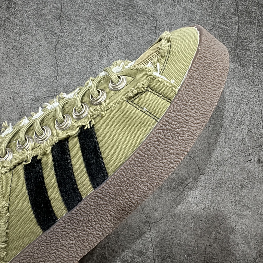 图片[6]-【福利专供版】Song For The Mute x AD Originals Campus 90S 最新联名复古破坏工艺帆布鞋 上架实拍 原版开发版型，外置耐磨防滑橡透明胶底，不对称配色设计，毛巾面料的三条杠和后跟提环，破坏毛边的做旧设计，纽扣式鞋带孔，细节和质感拉满，满满时尚感 货号：ID4792 尺码：36 36.5 37 38 38.5 39 40 40.5 41 42 42.5 43 44 44.5 45-选品中心