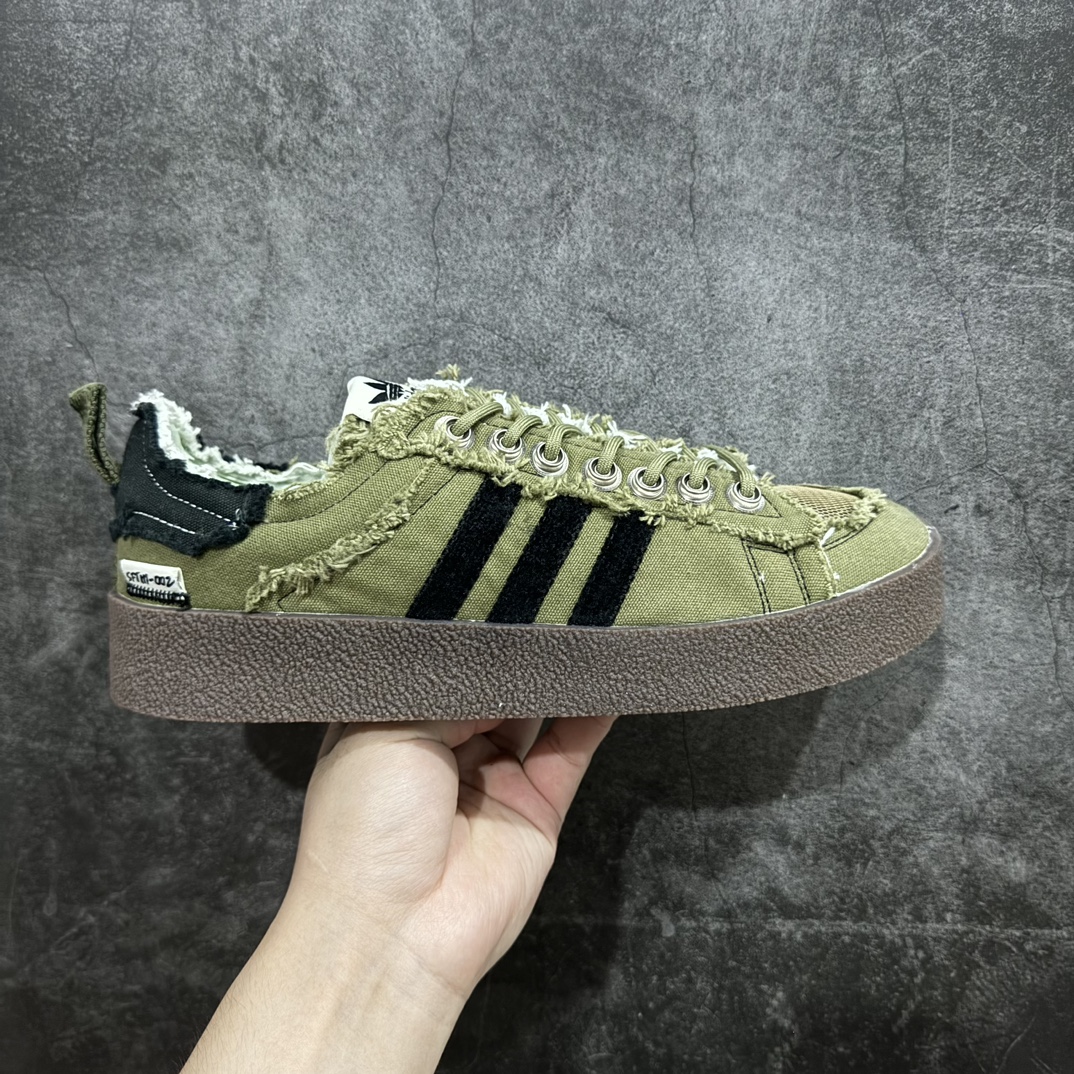 【福利专供版】Song For The Mute x AD Originals Campus 90S 最新联名复古破坏工艺帆布鞋 上架实拍 原版开发版型，外置耐磨防滑橡透明胶底，不对称配色设计，毛巾面料的三条杠和后跟提环，破坏毛边的做旧设计，纽扣式鞋带孔，细节和质感拉满，满满时尚感 货号：ID4792 尺码：36 36.5 37 38 38.5 39 40 40.5 41 42 42.5 43 44 44.5 45-选品中心