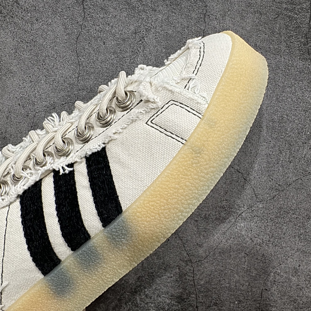 图片[6]-【福利专供版】Song For The Mute x AD Originals Campus 90S 最新联名复古破坏工艺帆布鞋 上架实拍 原版开发版型，外置耐磨防滑橡透明胶底，不对称配色设计，毛巾面料的三条杠和后跟提环，破坏毛边的做旧设计，纽扣式鞋带孔，细节和质感拉满，满满时尚感 货号：ID4818 尺码：36 36.5 37 38 38.5 39 40 40.5 41 42 42.5 43 44 44.5 45-选品中心