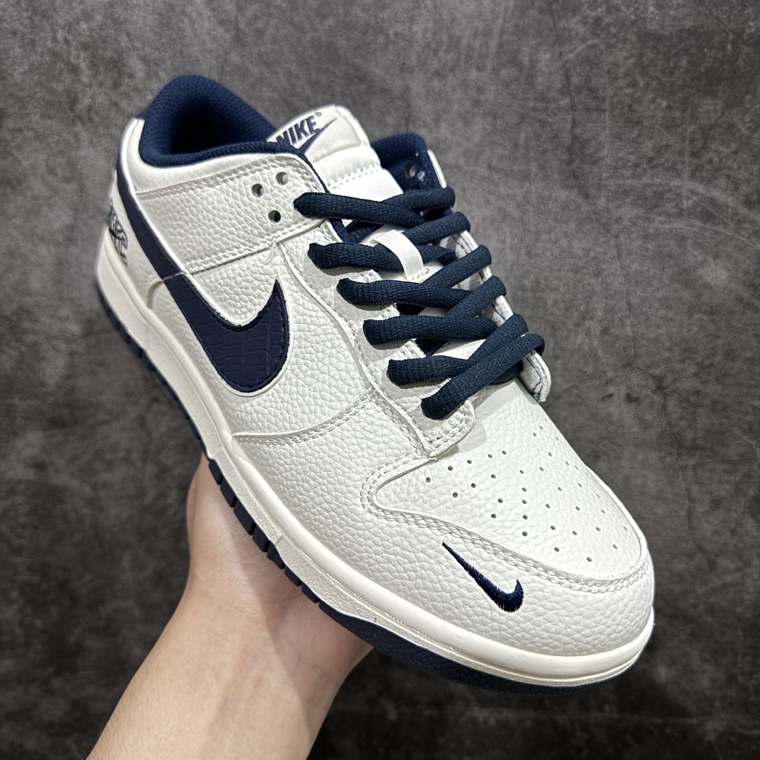 图片[3]-【定制版】NK Dunk Low 定制配色 NC2103-303 大厂出品 极力推荐 原装头层材料 独家版型蒸餾加工帶來的是更好的视觉和脚感体验大厂纯原品质出货 清洁度 电绣工艺 皮料切割干净无任何毛边 细节完美SIZE：36 36.5 37.5 38 38.5 39 40 40.5 41 42 42.5 43 44 44.5 45 编码：HXS320340-莆田鞋批发中心