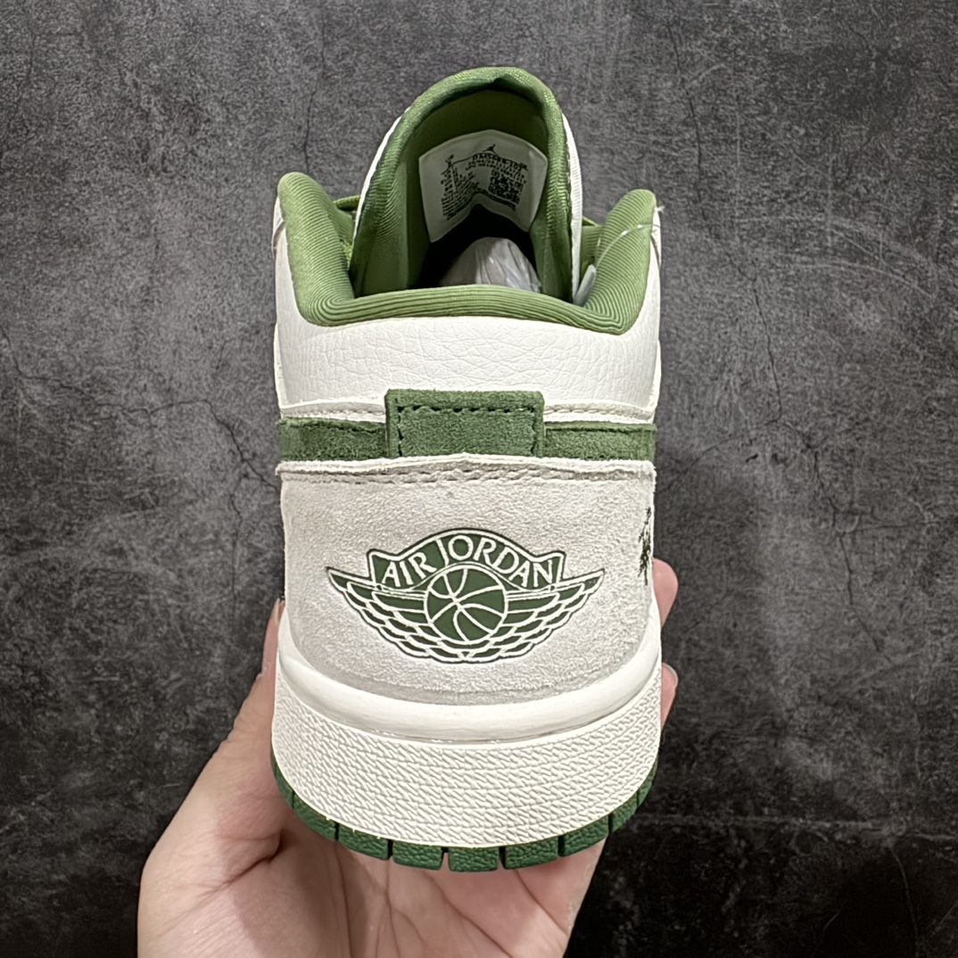 图片[4]-【定制版】Air Jordan 1 Low AJ1 乔1LV联名 高端定制 低帮复古休闲板鞋货号：DM5688-102n定制鞋盒 大厂纯原品质出货 超高清洁度 皮料切割干净无任何毛边 细节完美  尺码：36 36.5 37.5 38 38.5 39 40 40.5 41 42 42.5 43 44 44.5 45 编码：HXS320340-莆田鞋批发中心