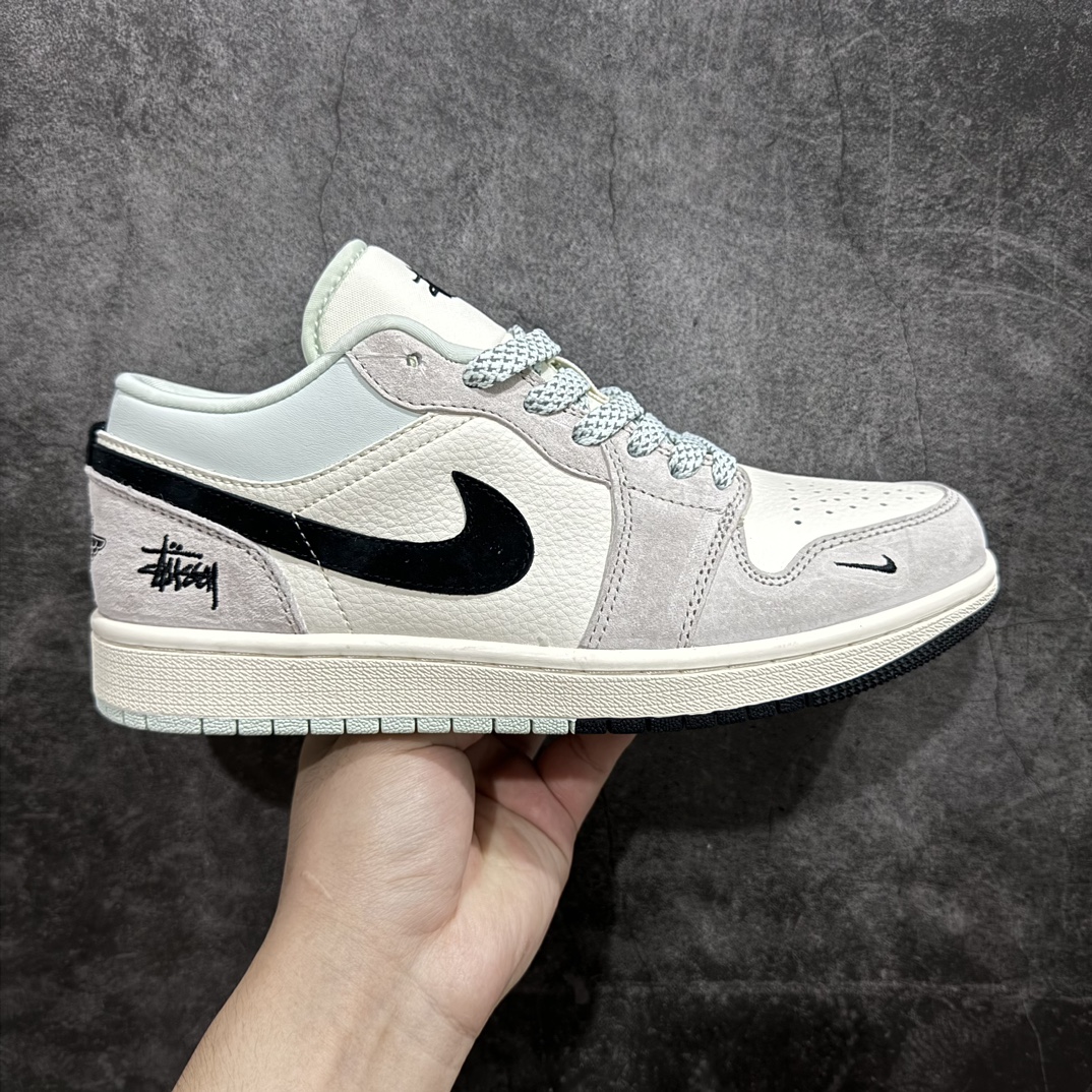 【定制版】Air Jordan 1 Low AJ1 乔1LV联名 高端定制 低帮复古休闲板鞋货号：LJ6688-008n定制鞋盒 大厂纯原品质出货 超高清洁度 皮料切割干净无任何毛边 细节完美  尺码：36 36.5 37.5 38 38.5 39 40 40.5 41 42 42.5 43 44 44.5 45 编码：HXS320340-鞋库