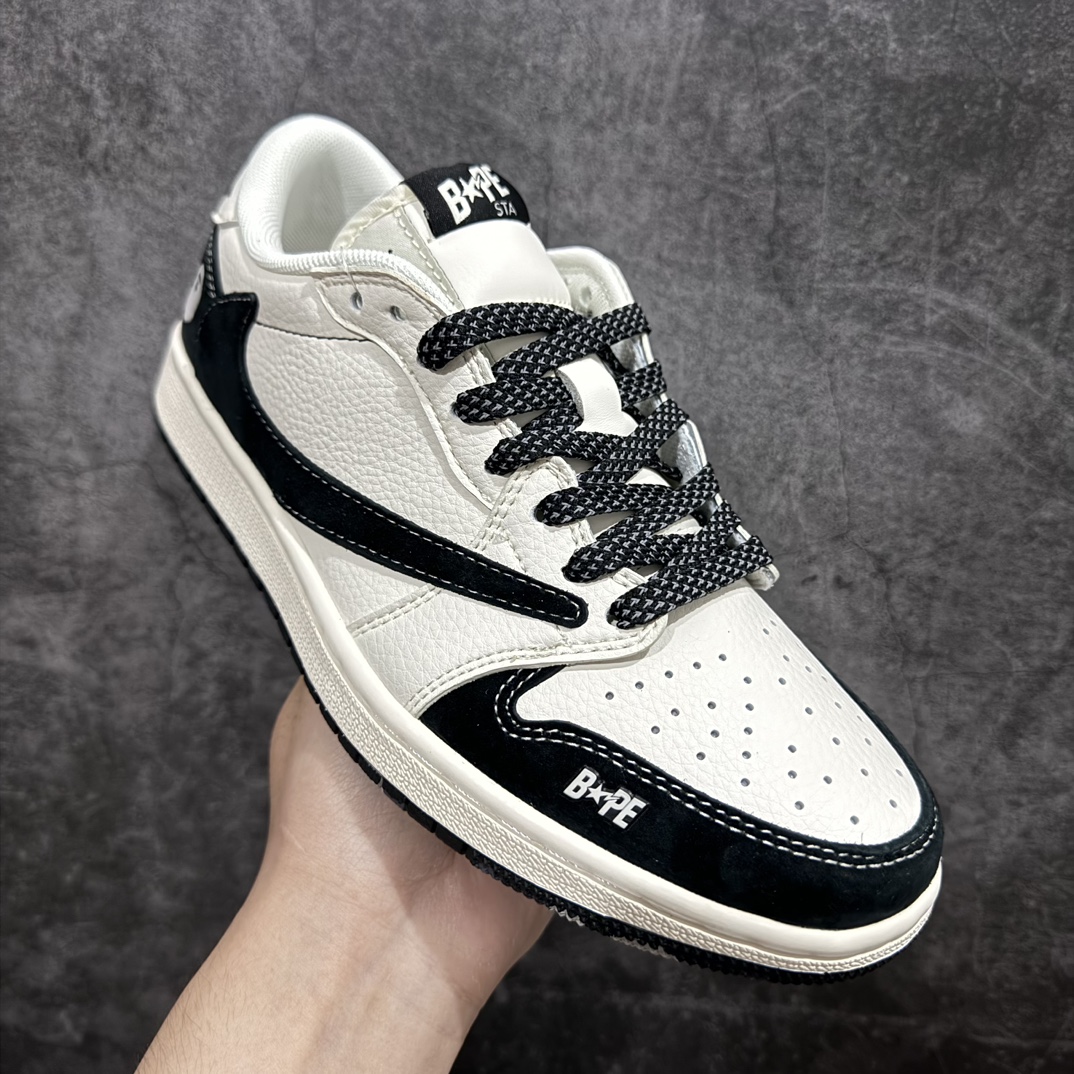 图片[3]-【定制版】Travis Scott x Fragment Design x Air Jordan 1 Low OG SP AJ1 乔1 BAPE联名-黑白脚趾 低帮文化休闲板鞋 XY2688-106nn多方联名合作融合了Travis Scott 独特的音乐风格，藤原浩个性的设计风格以及Jordan品牌的经典元素 使其成为一双具有独特身份和价值的鞋子 清新而立体的外观加上联名标识更突出了其独特身份 这种配色方案显示出活力和时尚感 在视觉上引人注目  鞋身的质感和细腻的细节处理使其显得高端而格调十足  这款“倒钩”联名是设计与创意完美结合  融合多方的个性风格是一款备受瞩目的潮流鞋款  低帮休闲板鞋 定制鞋盒 大厂纯原品质出货 超高清洁度 皮料切割干净无任何毛边 细节完美  尺码：36 36.5 37.5 38 38.5 39 40 40.5 41 42 42.5 43 44 44.5 45 编码：HXS320340-鞋库