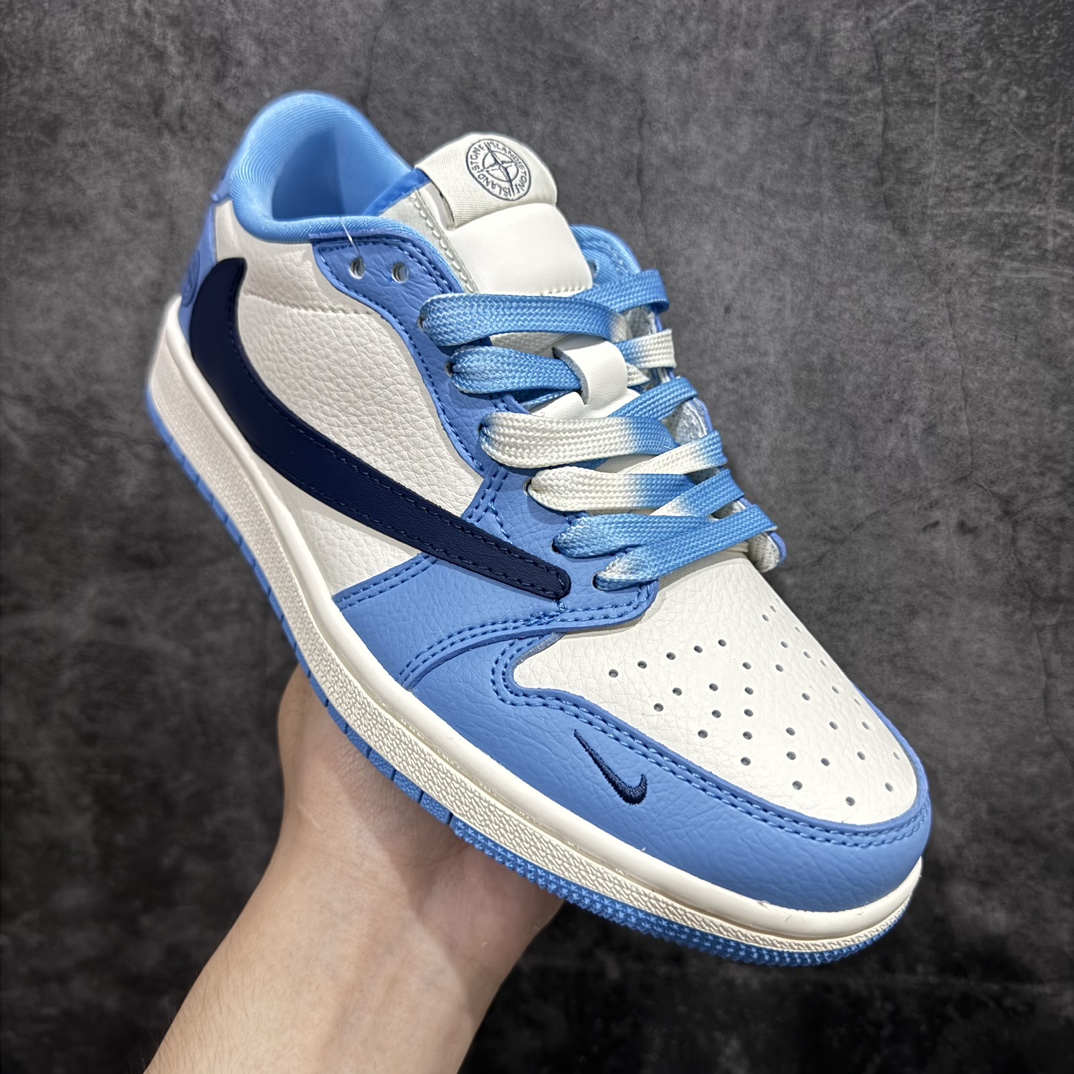 图片[3]-【定制版】Stone Island x Air Jordan 1 Low 黑勾大学蓝n此款主张打破传统的工业化流水线设计限制，以Made by ideas的超级创意为理念，集结众多潮流设计师，结合时下最ing潮流风尚，为潮流爱好者打造彰品自我的专属潮品。同时尊重每个年轻人对于潮流的理解与选择，主张“让每个年轻人塑造自己的潮流”。 货号：JJ5288-009 Size：36 36.5 37.5 38 38.5 39 40 40.5 41 42 42.5 43 44 44.5 45 编码：HXS320340-莆田鞋批发中心