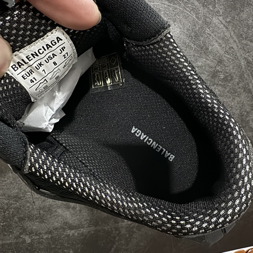 图片[9]-【i8版本】Balenciaga Stapler 巴黎世家14代 11XL网纱款n知名巴黎大厂纯原 14代网名老爹鞋 订书针款nn24ss春夏系列 官方同步n在延续 Balenciaga Runner 轮廓和复杂鞋面塑胶结构的同时n增高宽体外凸的大底 继续延续复古老爹风向标！n搭载柔软发泡材质大底n整体重量减轻 适应更多人群 轻松演绎复古潮流！n原装大盒从里到外一切百分百还原官方配置 顶级专供碾压一切版本！ 尺码：35 36 37 38 39 40 41 42 43 44 45 46 编码：T440460-鞋库