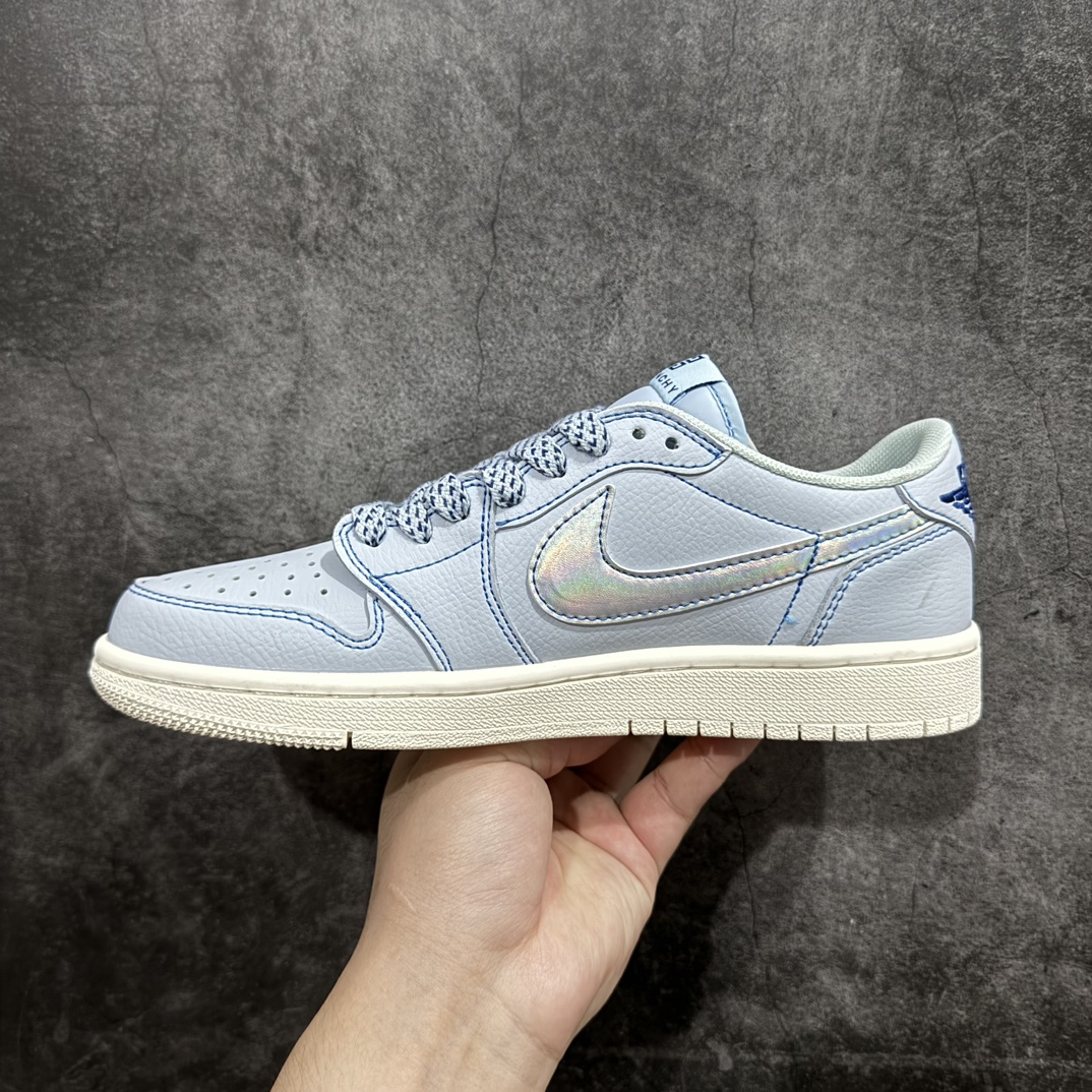 定制版 Travis Scott x Nike Air Jordan 1 Low x GIVENCHY 三方联名 Air Jordan 1 Low 反转天蓝镭射钩倒钩 QY0568-961