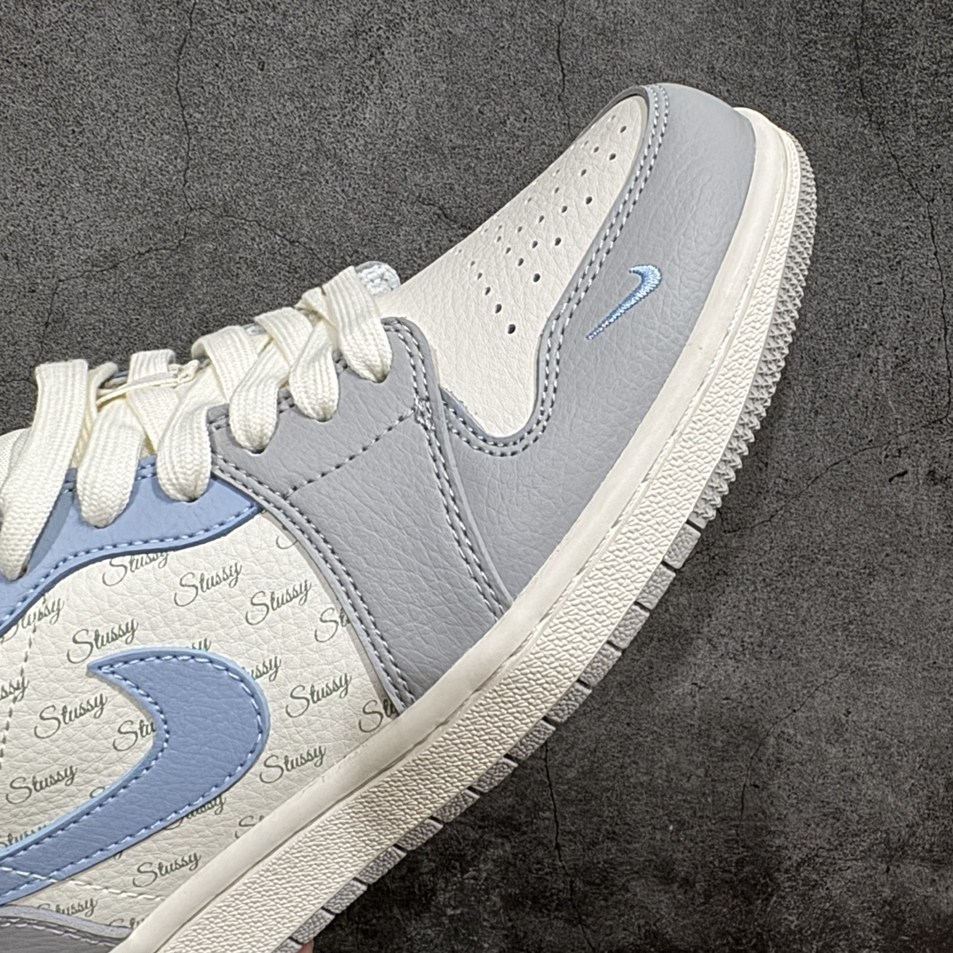 定制版 Air Jordan 1 Retro Low x Stuy 米白灰蓝小钩 JJ8688-007