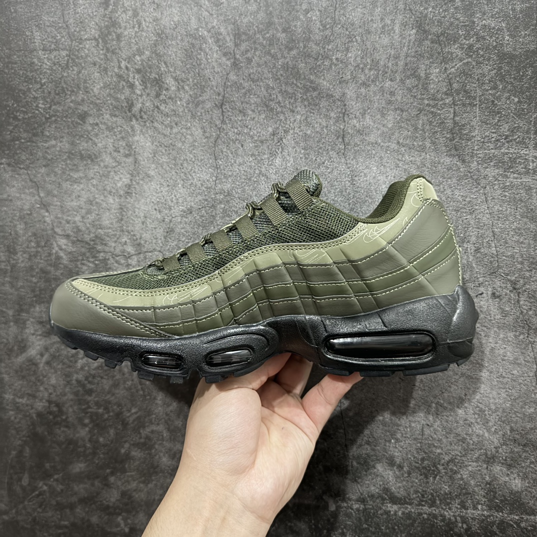 图片[2]-【MX版】Nike Air Max 95 复古减震气垫跑鞋 DZ4511-300n经典重温 外单专供大厂出品 品质稳定鞋款设计灵感源于人体构造 中底设计基于人体的脊柱构造 是整体设计的核心 尼龙孔眼代表了肋骨  而分层式面板和网眼象征着肌肉纤维和肉体组织 Air Max 95采用了两个独立的吹塑成型的Air-Sole单元 并首次在前掌使用可视化气垫设计 Swoosh logo夜当作一个 点符号放在了鞋子的后帮位置 20年的发展让 AIR MAX 95有了不同的故事 20年后再度面向世人的时候 焕然一新的面貌 让人有了另外一种清新脱俗的感觉 SIZE：36 36.5 37.5 38 38.5 39 40 40.5 41 42 42.5 43 44 44.5 45 46 47.5 48 编码：NM250260-鞋库