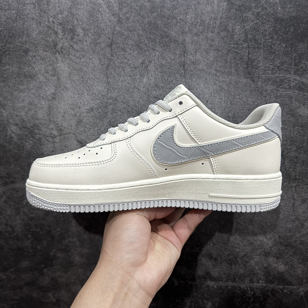 图片[2]-【定制版】Nike Air Force 1 Low 07 米银灰NYCn原楦头原纸板 打造纯正低帮空军版型 专注外贸渠道 全掌内置蜂窝气垫原盒配件 原厂中底钢印、拉帮完美官方货号：KL4596 362 Size：36 36.5 37.5 38 38.5 39 40 40.5 41 42 42.5 43 44 44.5 45 编码：LF270280-鞋库