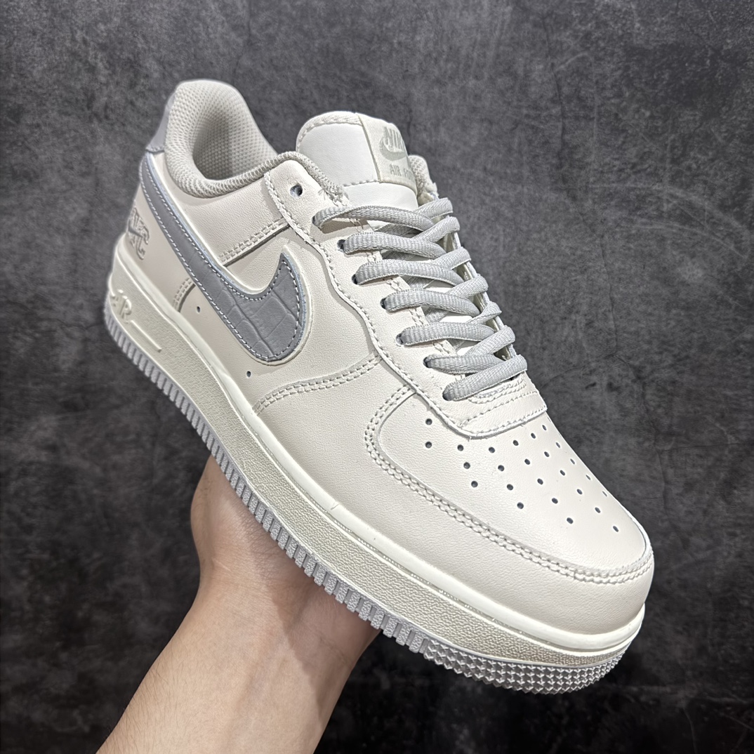 图片[3]-【定制版】Nike Air Force 1 Low 07 米银灰NYCn原楦头原纸板 打造纯正低帮空军版型 专注外贸渠道 全掌内置蜂窝气垫原盒配件 原厂中底钢印、拉帮完美官方货号：KL4596 362 Size：36 36.5 37.5 38 38.5 39 40 40.5 41 42 42.5 43 44 44.5 45 编码：LF270280-鞋库