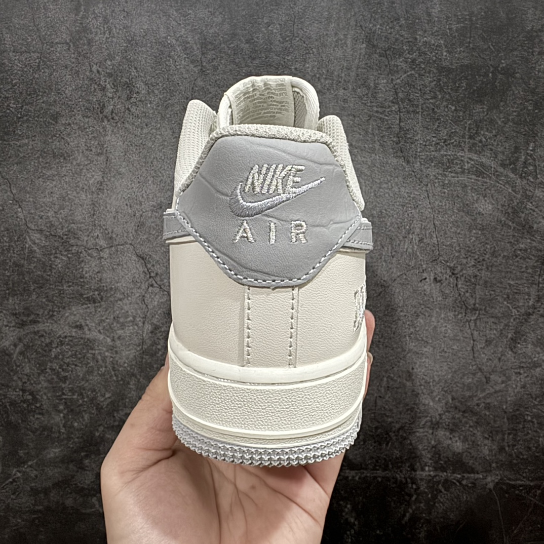 图片[4]-【定制版】Nike Air Force 1 Low 07 米银灰NYCn原楦头原纸板 打造纯正低帮空军版型 专注外贸渠道 全掌内置蜂窝气垫原盒配件 原厂中底钢印、拉帮完美官方货号：KL4596 362 Size：36 36.5 37.5 38 38.5 39 40 40.5 41 42 42.5 43 44 44.5 45 编码：LF270280-鞋库