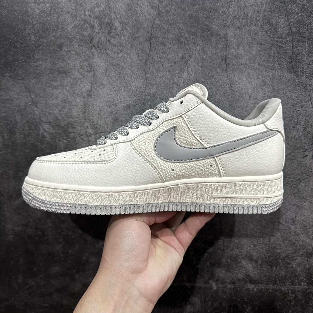 图片[2]-【定制版】海外限量发售NIke Air Force 1 \’07 Low “古驰联名–米灰亚麻”空军一号 低帮 运动鞋 休闲鞋 折边针车 工艺难度大 原楦头原纸板 原装鞋盒 定制五金配件 内置全掌气垫 原厂鞋底货号：XZ3398-688 Size：36 36.5 37.5 38 38.5 39 40 40.5 41 42 42.5 43 44 44.5 45 编码：LF310320-鞋库