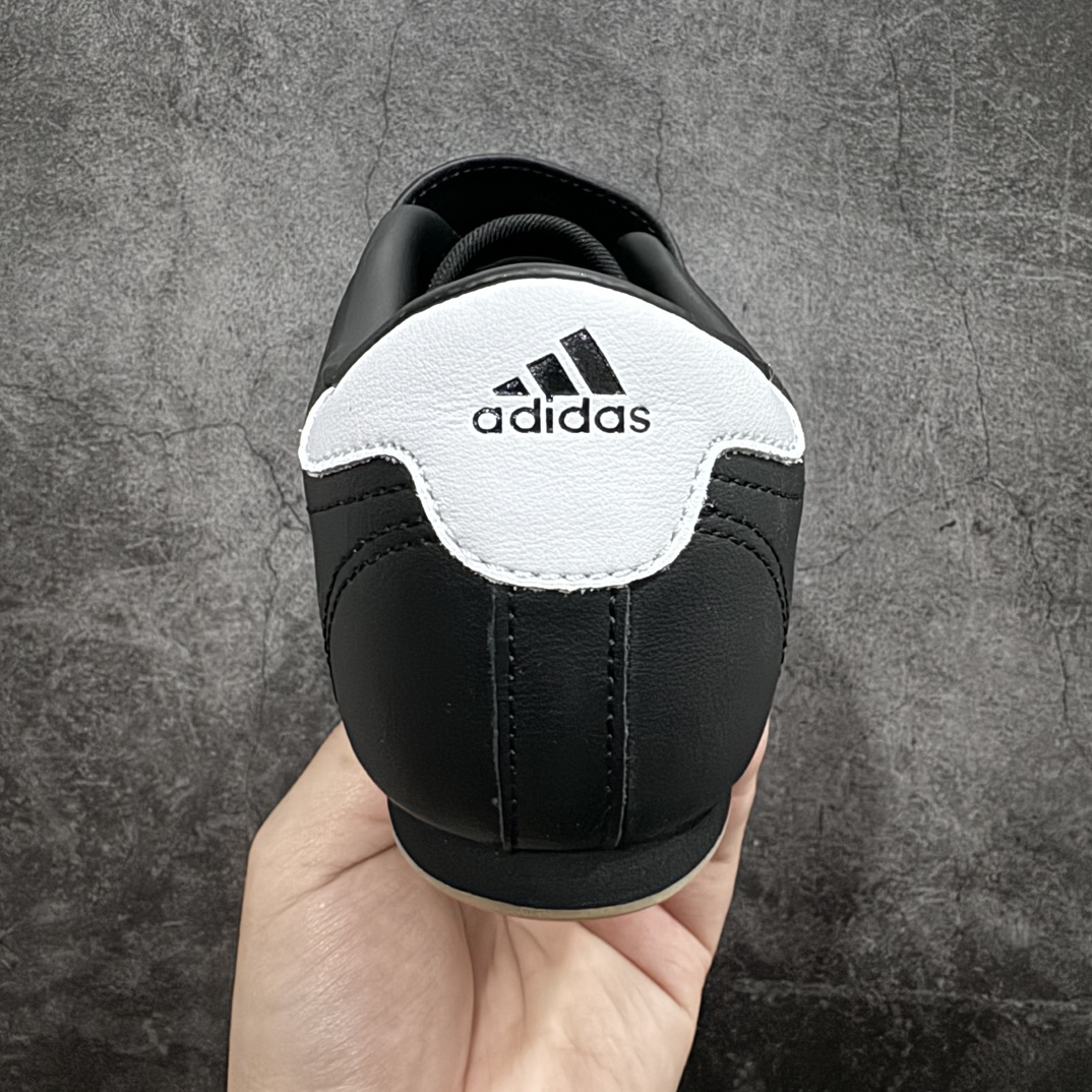 图片[4]-【正确版】adidas Originals TAEKWONDO 跆拳道薄底鞋 TAEKWONDO」nnadidas Originals薄底鞋家族 从专业赛场到时尚前沿 开启多元运动美学新篇章 𝙏𝘼𝙀𝙆𝙒𝙊𝙉𝘿𝙊 演绎穿搭的“绝佳利器”深受武术历史影响的简约套入式设计 力求致敬00年代初的风尚 皮质鞋面，柔软高级 搭配经典3D鞋头缝线设计一脚蹬设计穿脱自如 低平橡胶外底助你扎实踩地从容迈步 为小众运动注入现代年轻化审美 鲜明黑白，复古极简 货号 JQ4775 尺码：35 36 36.5 37 38 38.5 39 40 40.5 41 42 42.5 43 44 44.5 45 编码：DZ230250-鞋库