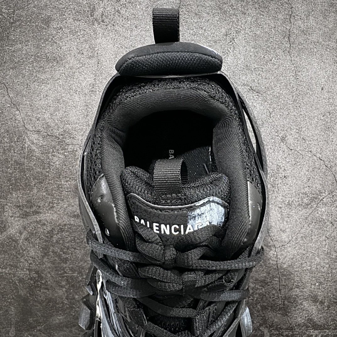 OK版本 巴黎世家3代系列 Balenciaga Track 3.0 低帮老爹鞋 做旧黑色涂鸦