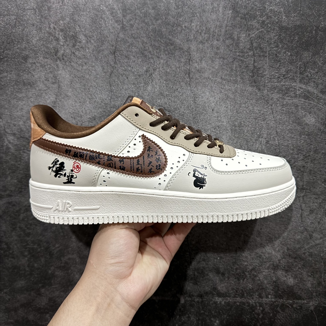 【公司级】Nike Air Force 1 Low 07  悟空 美拉德白棕 低帮休闲运动板鞋n原楦头原纸板 打造纯正低帮空军版型 专注外贸渠道 全掌内置蜂窝气垫 原盒配件 原厂中底钢印、拉帮完美货号：FV3702-122 尺码：36 36.5 37.5 38 38.5 39 40 40.5 41 42 42.5 43 44 44.5 45 编码：HXS290300-鞋库