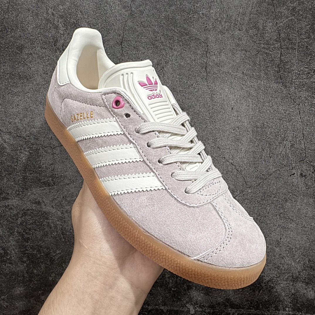 图片[3]-【正确版】Valentine\’s Day情人节配色！阿迪达斯Adidas Originals Gazelle 90 羚羊90复刻版系列复古百搭德训风低帮休闲运动板鞋“香芋牛奶粉紫生胶底”ID1105nn男女鞋真标半码制n原楦开发版型n采用猪巴革组合环保纤维革鞋面材质n内环保海玻璃鞋垫 外置RB橡胶大底 尺码：35⅔ 36 36⅔ 37⅓ 38 38⅔ 39⅓ 40 40⅔ 41⅓ 42 42⅔ 43⅓ 44 44⅔ 45 编码：DZTB230250-鞋库