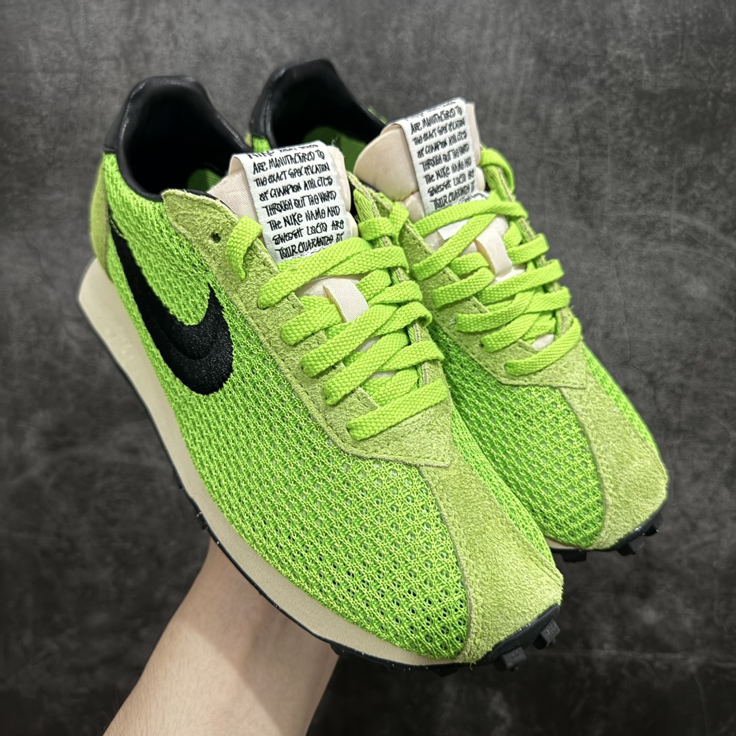 【纯原版】Nike Roshe Run LD-1000 x Stussy 米蓝n华夫一代系列华夫复古休闲运动慢跑鞋n美国元祖街头潮牌-斯图西联手Nike打造 LD-1000 复古跑鞋n采用双层呼吸网织面料组合翻毛皮饰片鞋面材质n中底搭载EVA切片缓震n外置防滑耐磨华夫格橡胶大底 官方货号：FQ5369-300 尺码：36 36.5 37.5 38 38.5 39 40 40.5 41 42 42.5 43 44 44.5 45  编码：GX220240-鞋库