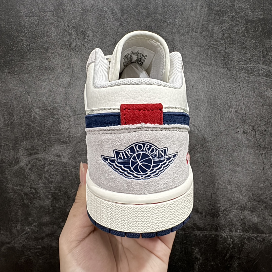 图片[4]-【定制版】Air Jordan 1 Low AJ1 乔1 Supreme联名-猪八灰印字 高端定制 低帮复古篮球鞋 LJ6688-009rn#定制鞋盒 大厂纯原品质出货 超高清洁度 皮料切割干净无任何毛边 细节完美 r 尺码：36 36.5 37.5 38 38.5 39 40 40.5 41 42 42.5 43 44 44.5 45  编码：HXS320340-鞋库