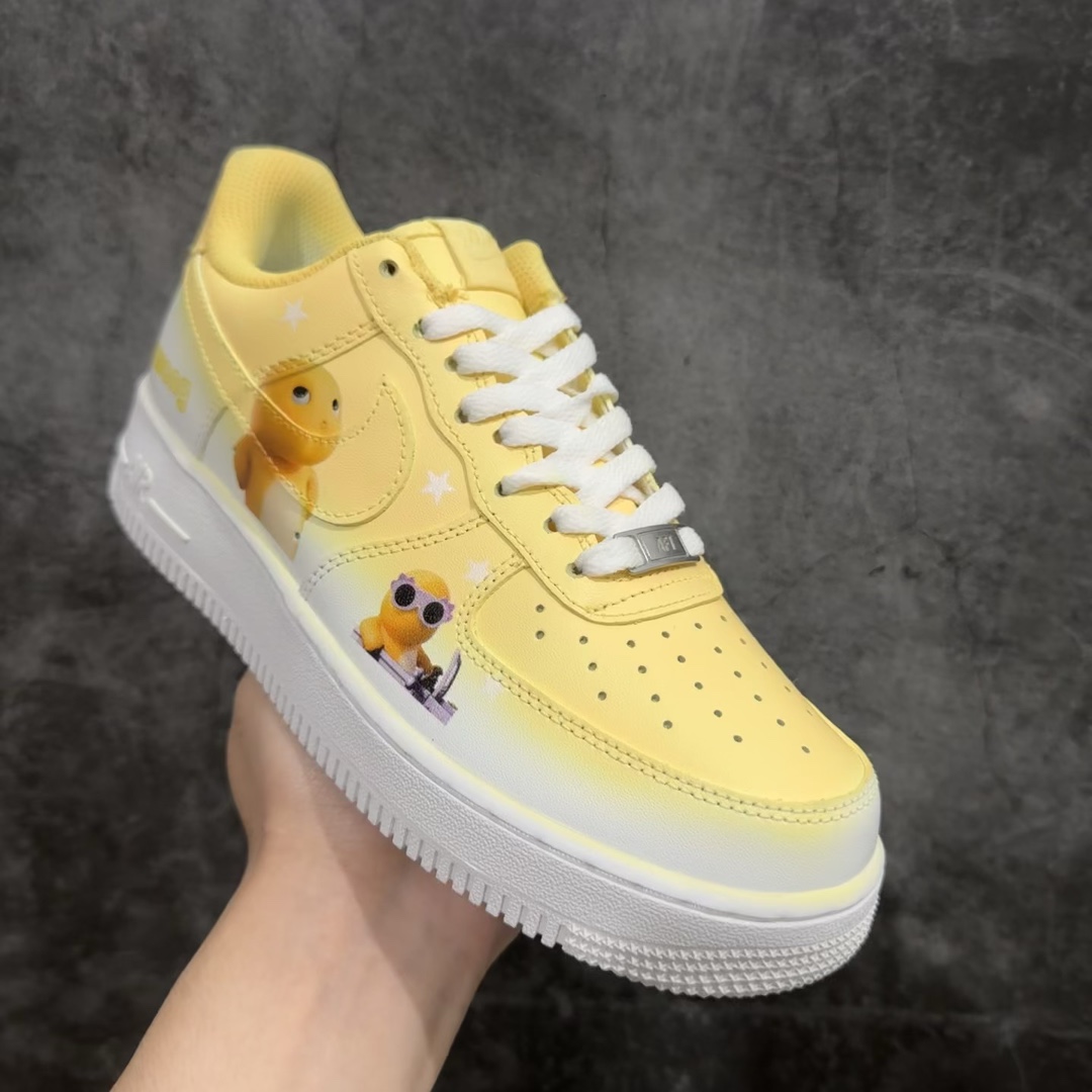 NikeAirForce1Low白黄小奶龙原楦头原纸板打造纯正空军版型专注外贸渠道全掌内置蜂窝气垫原盒配