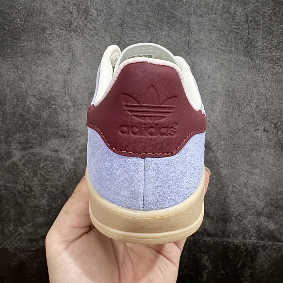 图片[4]-【正确版】Adidas Gazelle Indoor Trainers 羚羊内训系列低帮复古百搭休闲运动德训风板鞋“翻毛浅紫红暗绿生胶底”IG4994nn男女鞋真半码制n升级原楦纸版开发n采用翻毛皮组合环保纤维革鞋面材质n内环保海玻璃鞋垫 外置RB橡胶大底 尺码：36 36⅔ 37⅓ 38 38⅔ 39⅓ 40 40⅔ 41⅓ 42 42⅔ 43⅓ 44 44⅔ 45 编码：NMGY200230-鞋库