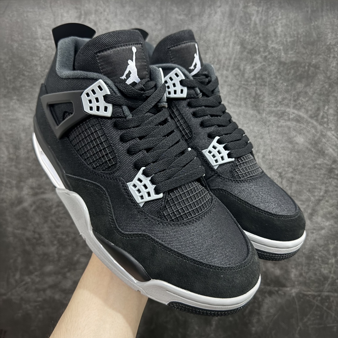 【莞产裁片】Air Jordan 4 Retro \” Black Canvas \” AJ4乔4 文化篮球鞋 黑帆布 DH7138-006n大厂出品 值得信赖的产品n原鞋开发 全鞋为原鞋一致麂皮材质 质感满满n鞋型到位 正宗乔4的完美鞋型 鞋舌长度同步原鞋n原厂网格不打皱 鞋底有刷漆 正确电脑针车走线 超高裁边清洁度n值得入手零售的好货，优势价格主推💪🏻 尺码：40.5-47.5 编码：LJQ470500-鞋库