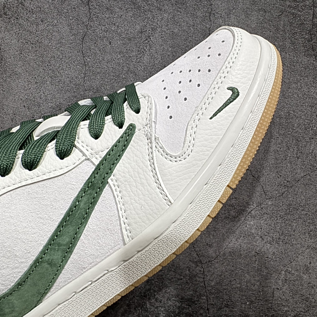 图片[6]-【定制版】Fragment x Travis Scott x DiornAir Jordan 1 Low 三方联名倒钩性价比原盒出货 全新的三方联名低帮倒钩鞋面延续了黑脚趾设计，整双鞋以全荔枝皮打造，腰身搭配白色「倒勾」，再点缀上Travis Scott 标志性的Logo，后跟处以藤原浩最拿手的蓝色为主色调，完善极具Fragment Design的白蓝黑设计风格，左右脚分别以Travis Scott鬼脸和乔丹飞翼加以修饰，彰显出三方联名的奢华格调。 官方货号：JH6088 703 Size：36 36.5 37.5 38 38.5 39 40 40.5  41 42 42.5 43 44 44.5 45  编码：HXS320340-鞋库