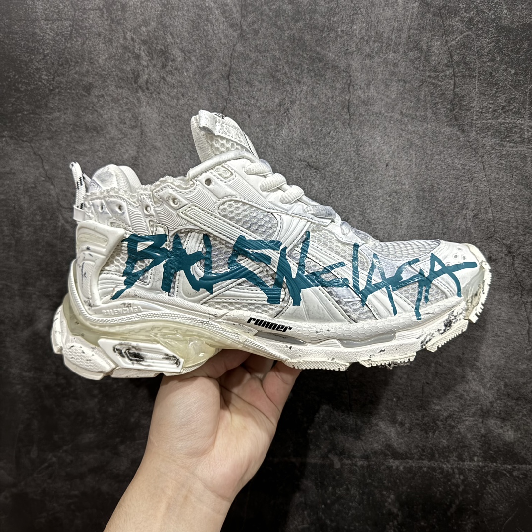 【XA版本】Balenciaga Runer 巴黎世家7代 破坏风 手工做旧款复古老爹鞋n全新版本出货 核心配合工厂优势供应市场最优品质 鞋型细节做旧等都好于市场版本n不但比市场货好 而且比市场货便宜💪🏻n原厂点胶工艺同步原鞋 区别市面所有版本n非市面所有固定TPU，原厂订制胶棒 一切细节高端还原  ，欢迎挑刺💪🏻 尺码：35-46 编码：DF490520-鞋库