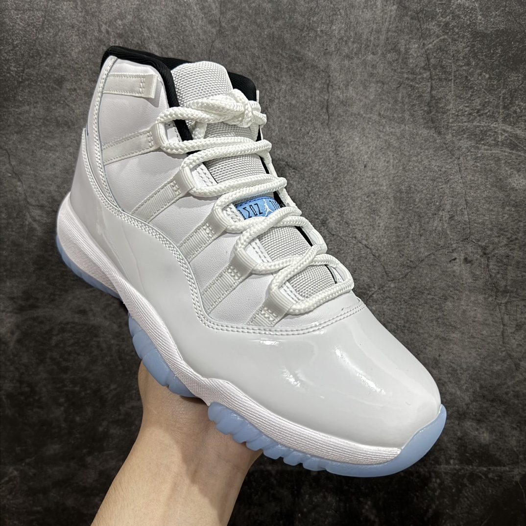 图片[3]-【OG纯原】Air Jordan 11 “Legend Blue” AJ11 传奇蓝 北卡蓝 2024年发售版 货号：CT8012-104nn知名纯原大厂出品原鞋开发 原材料打造n台湾原厂牛津布，密度紧实，感光度高n领口定型与填充物饱和度完美契合n鞋身主材质均来自三本久sadisa 俗称原厂皮料n鞋身全电脑针车，针距固定，间距平行，转弯自然n蓝色电绣飞人LOGO，饱满自然n冰蓝水晶大底，色泽鲜艳，透光度高 台湾原产碳板n盒标立体标，内置感应芯片内里SIZE标，LNM代工 市场第一梯队品质 尺码：40-47.5 编码：O510530-鞋库