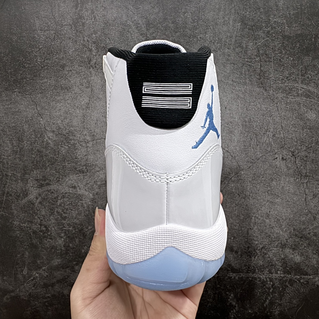 图片[4]-【OG纯原】Air Jordan 11 “Legend Blue” AJ11 传奇蓝 北卡蓝 2024年发售版 货号：CT8012-104nn知名纯原大厂出品原鞋开发 原材料打造n台湾原厂牛津布，密度紧实，感光度高n领口定型与填充物饱和度完美契合n鞋身主材质均来自三本久sadisa 俗称原厂皮料n鞋身全电脑针车，针距固定，间距平行，转弯自然n蓝色电绣飞人LOGO，饱满自然n冰蓝水晶大底，色泽鲜艳，透光度高 台湾原产碳板n盒标立体标，内置感应芯片内里SIZE标，LNM代工 市场第一梯队品质 尺码：40-47.5 编码：O510530-鞋库