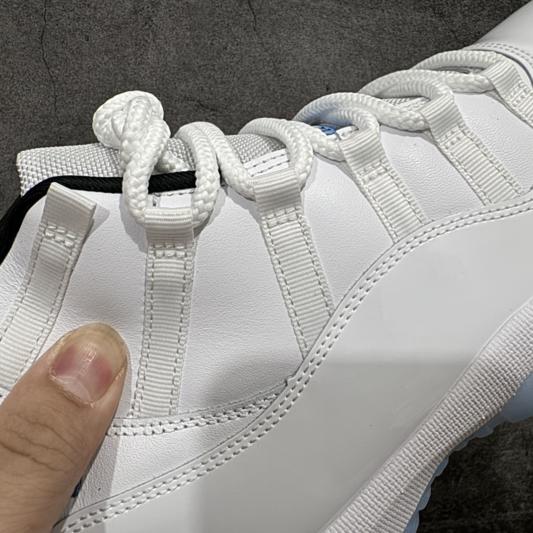 图片[4]-【OG纯原】Air Jordan 11 “Legend Blue” AJ11 传奇蓝 北卡蓝 2024年发售版 货号：CT8012-104nn知名纯原大厂出品原鞋开发 原材料打造n台湾原厂牛津布，密度紧实，感光度高n领口定型与填充物饱和度完美契合n鞋身主材质均来自三本久sadisa 俗称原厂皮料n鞋身全电脑针车，针距固定，间距平行，转弯自然n蓝色电绣飞人LOGO，饱满自然n冰蓝水晶大底，色泽鲜艳，透光度高 台湾原产碳板n盒标立体标，内置感应芯片内里SIZE标，LNM代工 市场第一梯队品质 尺码：40-47.5 编码：O510530-鞋库