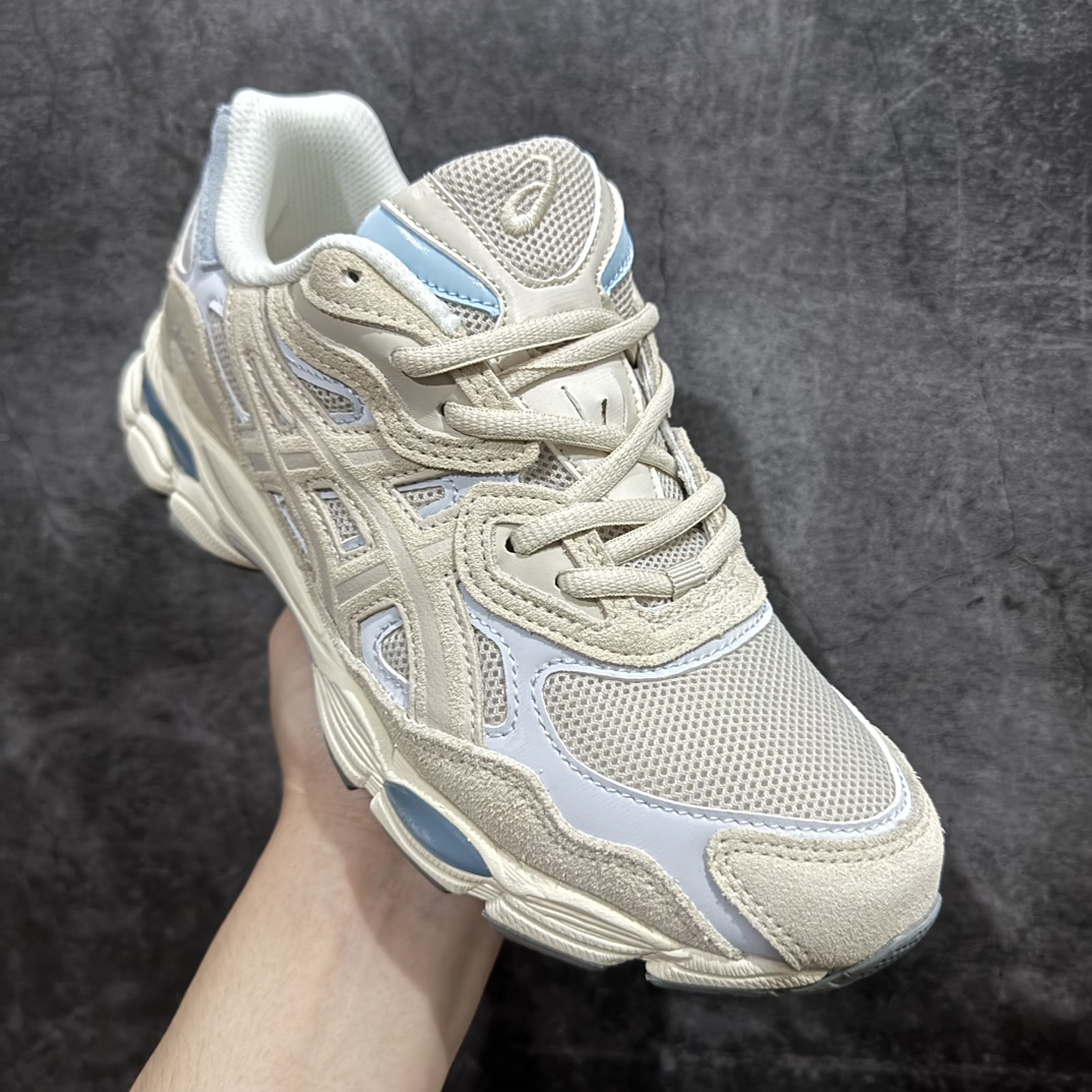 图片[3]-【公司级】Asics Gel-NYC复古单品 亚瑟士ASICSTIGER秋季新款休闲鞋 厚底街头运动休闲鞋nASICS亚瑟士推出全新GEL-NYC，彰显纽约都市活力n这次的新系列融入了多个版本GEL的经典设计风格，广受好评。其设计灵感来源于GEL-NIMBUS 3,GEL-MC PLUS V 和 GEL-CUMULUS 16 这些往日经典鞋款。GEL-NYC使用GEL-CUMULUS 16鞋款的鞋楦设计,展现了独特的现代化美学。鞋底采用了轻质发泡材料,并在后跟和前掌处采用了ASICS亚瑟士核心科技——GEL缓震胶,赋予鞋款强大的缓冲性能,提供了更柔软舒适的穿着体验。而在原有设计的启发之上,此次鞋款采用更贴合当今潮流趋势的材料和创新技术,展现出纽约充满活力的都市精神。 尺码：36-45 编码：LDS260280-鞋库