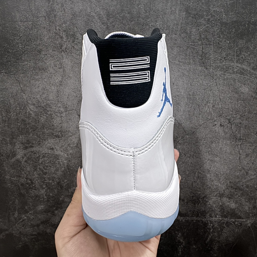 图片[4]-【莞产裁片版】Air Jordan 11 “Legend Blue” AJ11 传奇蓝 北卡蓝 2024年发售版 货号：CT8012-104nn莞产外贸大厂出品 品质极高n台湾原厂牛津布，密度紧实，感光度高n领口定型与填充物饱和度完美契合n鞋身主材质均来自三本久sadisa 俗称原厂皮料n鞋身全电脑针车，针距固定，间距平行，转弯自然n蓝色电绣飞人LOGO，饱满自然n冰蓝水晶大底，色泽鲜艳，透光度高 台湾原产碳板n盒标立体标，内置感应芯片内里SIZE标，LNM代工厂n目前市场首个纯原版本 市场第一梯队品质 尺码：40.5-48.5 编码：LJQ500520-鞋库