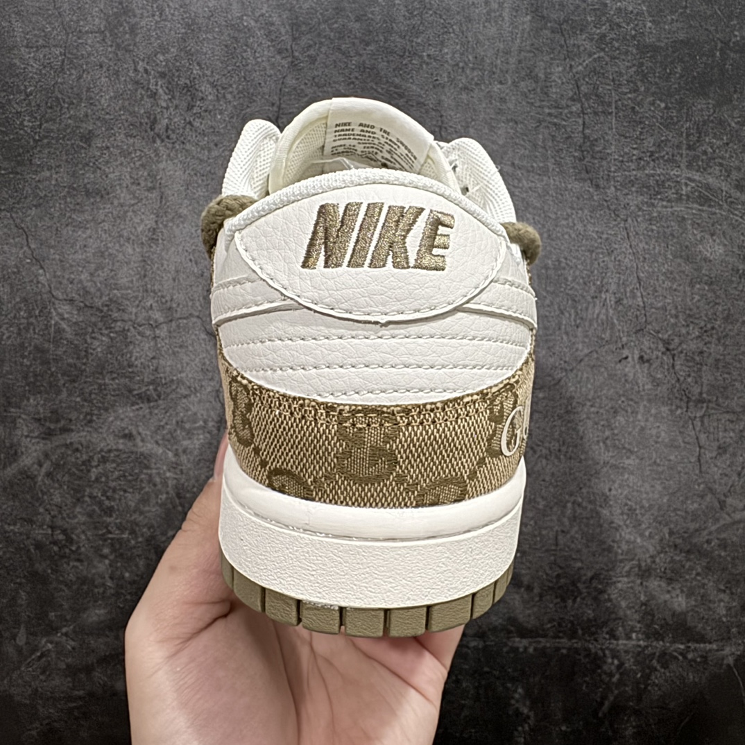 图片[4]-【定制版】Nike SB Dunk Low Gucci联名 解构抽绳鞋带 纯原大厂出品 极力推荐原装头层材料 独家版型蒸餾加工n帶來的是更好的视觉和脚感体验n大厂纯原品质出货 清洁度电绣工艺 皮料切割干净无任何毛边 细节完美 官方货号: SJ2068 273 尺码：36 36.5 37.5 38 38.5 39 40 40.5 41 42 42.5 43 44 44.5 45 编码：HXS340360-鞋库