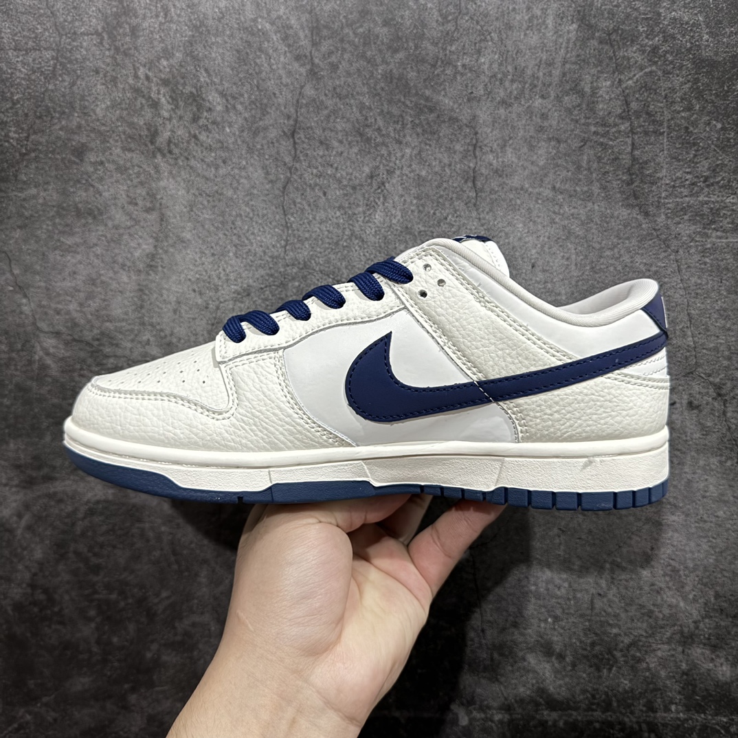 图片[2]-【定制版】Nk SB Dunk Low 川久保玲联名-米白蓝勾勾 周年高端定制 低帮休闲板鞋 KK1888-008rn#定制鞋盒 大厂纯原品质出货 超高清洁度 皮料切割干净无任何毛边 细节完美 r 尺码：36 36.5 37.5 38 38.5 39 40 40.5 41 42 42.5 43 44 44.5 45  编码：HXS320340-鞋库