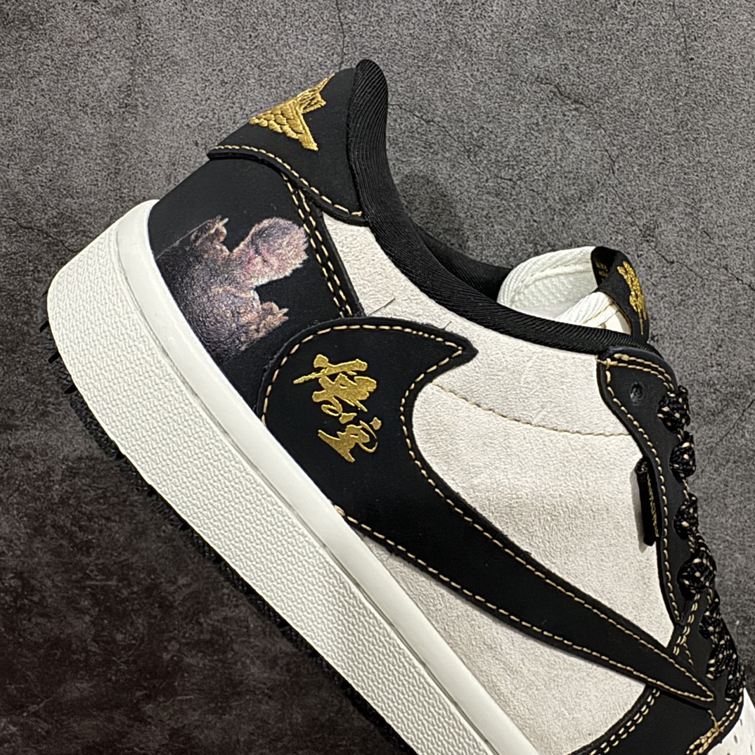 图片[7]-【定制版】Travis Scott x Nike Air Jordan 1 Low 定制 黑神话悟空nAir Jordan 1 Low 反转米黑倒钩 纯原版本n全鞋采用原装头层皮，用料扎实 精雕细琢n鞋型极致还原 飞翼3D打印改良 深度立体四线中底拉帮皮料选材 钢印 背胶一应俱全 全新批次 原装原模大底全鞋原厂定制皮料，手感细腻正确折边工艺 完美细节诠释 官方货号：CH6336 012 Size：36 36.5 37.5 38 38.5 39 40 40.5 41 42 42.5 43 44 44.5 45 编码：HXS320340-鞋库