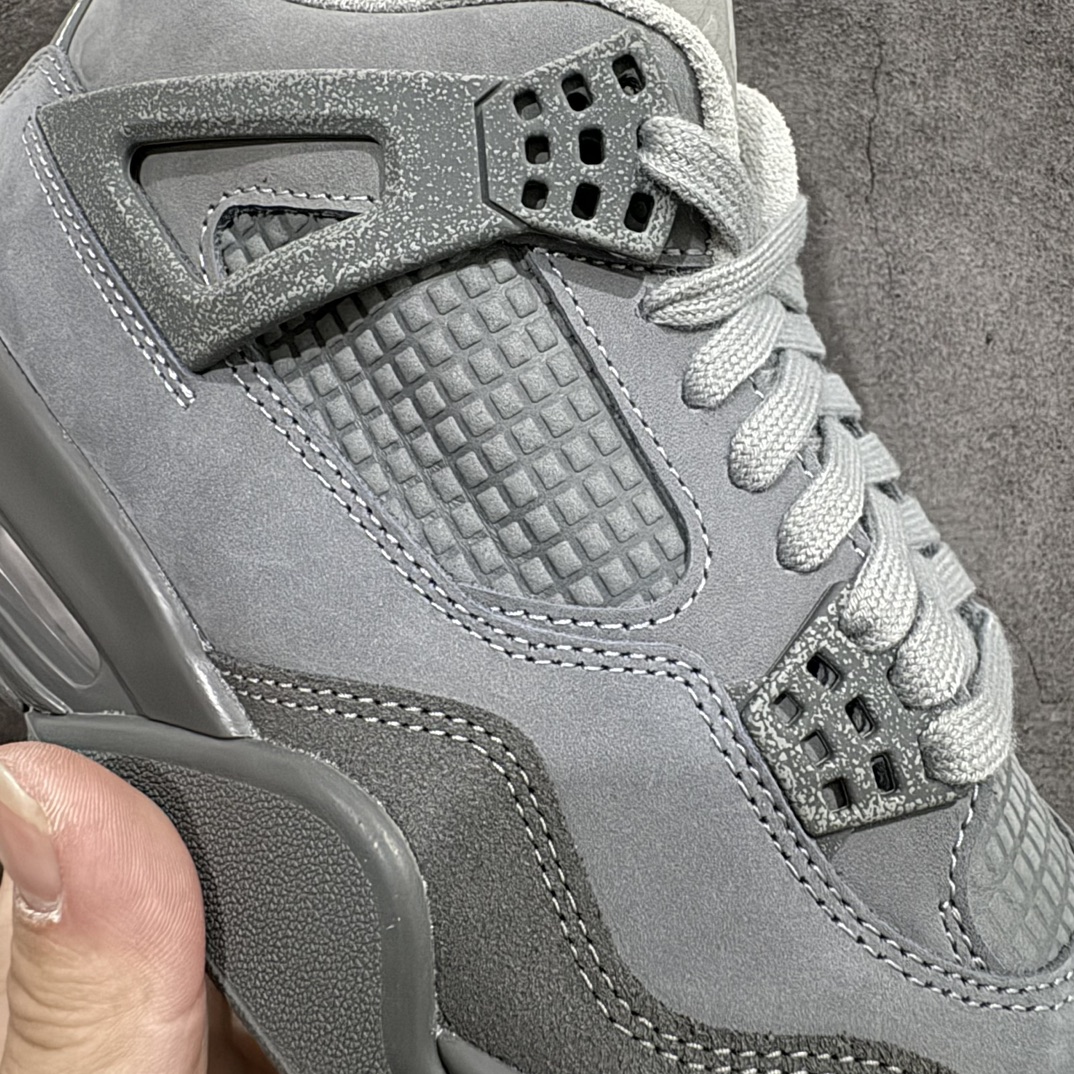 图片[5]-【老DT纯原】Air Jordan AJ4 SE \”Smoke Grey\” 烟熏灰 AJ4 乔 “Paris Olympics” 巴黎奥运会 FQ7928-001n市售天花板产物 耗时半年巨作 全套原纸板楦头开发 原厂特供皮料加持 确保原汁原味 完美呈现四代版型 一比一鞋头弧度高度鞋身弧度 数据细节工艺流程均保持原鞋一致 原厂TPU网格鞋带扣 正确内里网布 菱角分明不变形无多余毛边 柔软性质感一致于原鞋 市场唯一原厂鞋扣模具 背面可见隐藏注塑口 原厂织唛标 原厂飞人电绣工艺 尾指中部跳三针 独家绑鞋带手法 印刷中底布 四线拉帮 米色美纹纸贴合固定 进口港宝加持 后跟自然饱满 全鞋荧光划线卡点 追求极致完美 每一双都是工艺品 多重QC质检 超越公司货的品控标准 实实在在的免检产品  尺码：40-48.5 编码：XP430470-鞋库