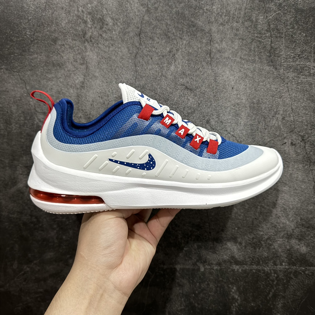 【公司级】Nike Air Max Axis 男女子运动鞋气垫缓震轻便休闲运动跑步网面透气舒适日常慢跑鞋nn时尚的无缝覆面和透气网眼布演绎时尚外观。流线型中底和独特后跟设计，以醒目新颖方式传达 Max Air 的缓震性能。 外露 Max Air 缓震配置起初专为提高跑步表现打造，缔造舒适穿着体验n波浪形无缝覆面颂扬 98 款，织带鞋眼呼应 95 款设计，侧面的 Swoosh 标志再现 97 款特色n多层无缝覆面塑就简洁利落外观，打造微妙的分层效果n鞋面采用透气网眼设计，增强层次感和透气性n泡棉中底，兼具轻盈舒适感和回弹缓震性能，长度延伸至鞋头和后跟，提升耐穿性 货号：AA2146-101n码数：36-44含半码 编码：YX220240-鞋库