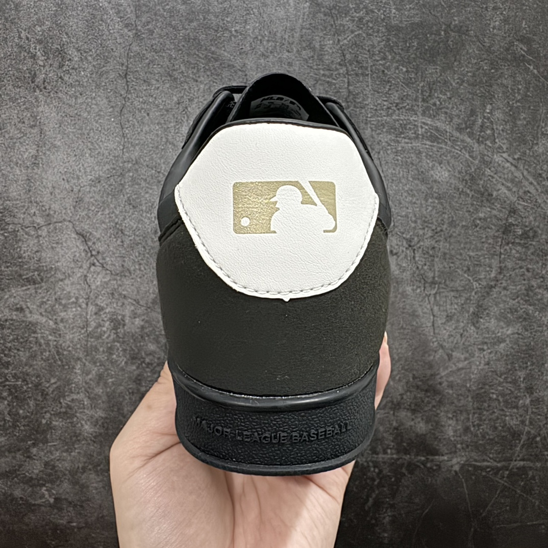 纯原版NewYorkYankeesxMLBSqueezeLowSneakers紧握系列低帮德训足球风百搭