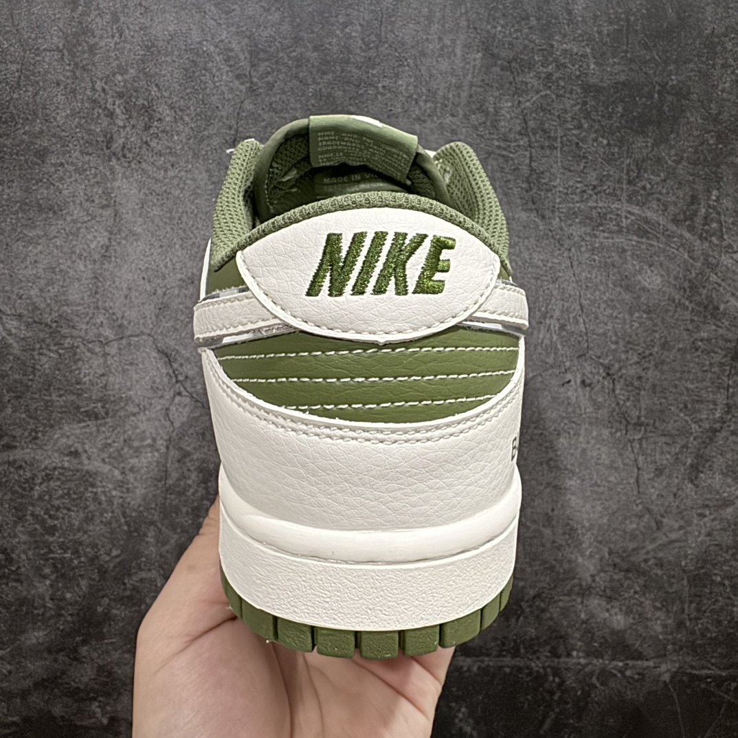 定制版NikeSBDunkLowBURBRRRY联名纯原大厂出品极力推荐原装头层材料独家版型蒸餾加工帶來