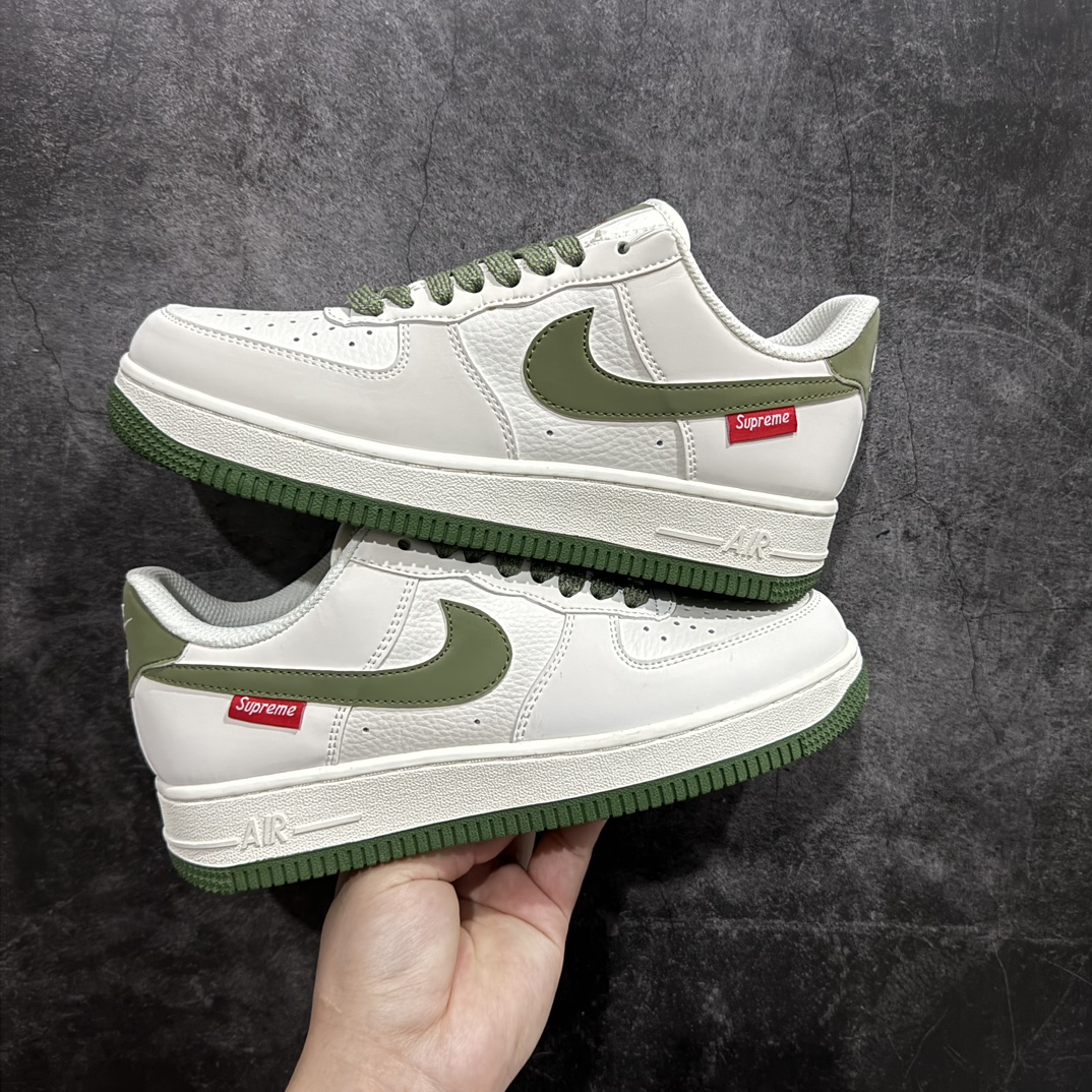 NikeAirForce1Low07xSuPreme滑板配饰白绿原楦头原纸板打造纯正低帮空军版型专注外贸