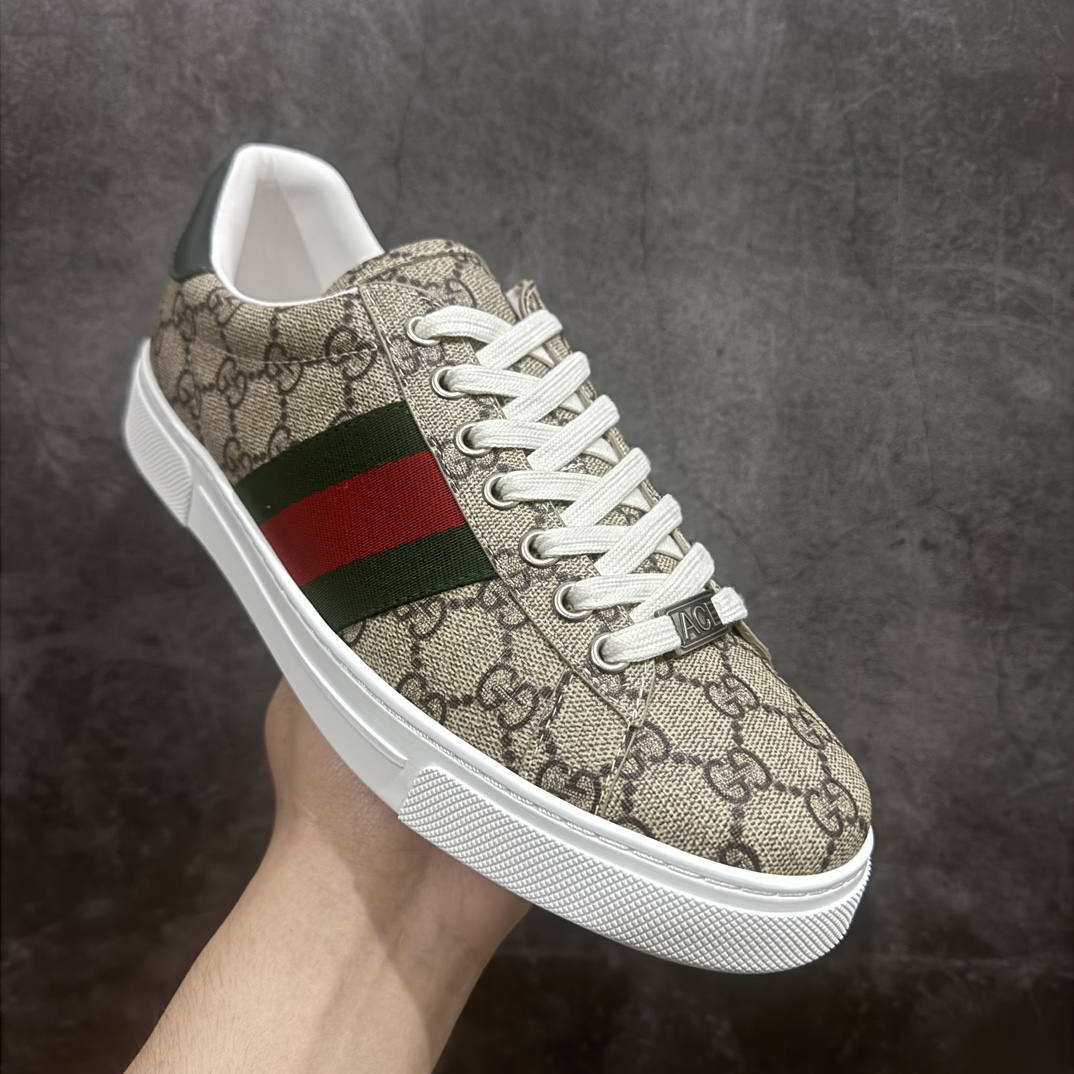 图片[3]-【顶级lw版】经典高奢古驰GUCCI古驰 Ace Embroidered Low-Top拼色刺绣系列低帮潮流百搭休闲板鞋n市售最强顶级几率混卖版本全网首发Gucci古驰小蜜蜂附送原装一致鞋舌仿磨环保纸垫 全套专柜包装物及配件外盒标和鞋底嵌入核心防伪芯片感应装置秒杀市面任何版本n意大利进口超软小牛皮+同源出厂真丝绸防尘鞋套袋原装雪梨形超软沙绒纸团高工艺无缝细空胶技术 贴楦误差0.05mm 鞋底采用固特异内外锁死工艺 最大限度弯折永不开胶 原鞋一致效果环保无味❗   尺码：35 36 37 38 39 40 41 42 43 44 编码：HH380420-鞋库