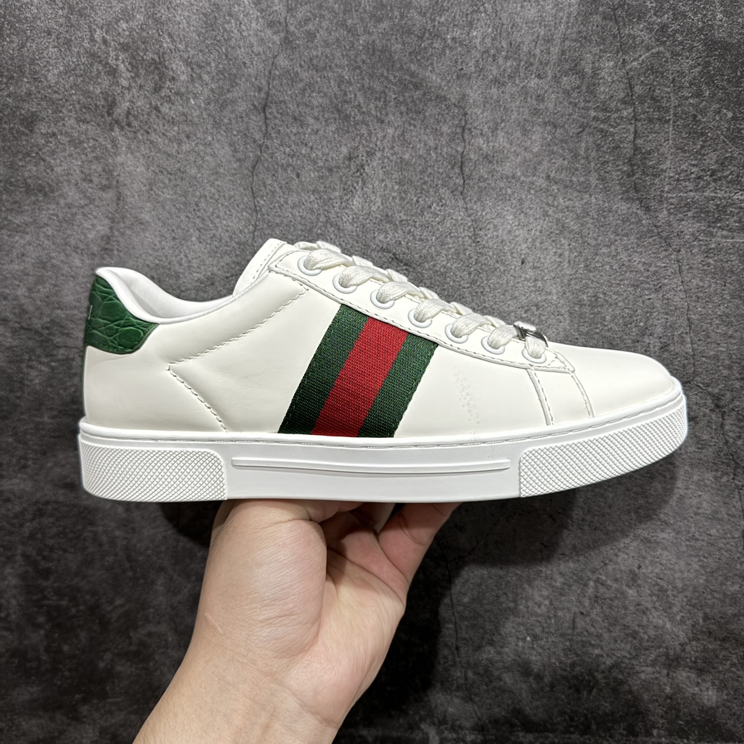 【顶级lw版】经典高奢古驰GUCCI古驰 Ace Embroidered Low-Top拼色刺绣系列低帮潮流百搭休闲板鞋n市售最强顶级几率混卖版本全网首发Gucci古驰小蜜蜂附送原装一致鞋舌仿磨环保纸垫 全套专柜包装物及配件外盒标和鞋底嵌入核心防伪芯片感应装置秒杀市面任何版本n意大利进口超软小牛皮+同源出厂真丝绸防尘鞋套袋原装雪梨形超软沙绒纸团高工艺无缝细空胶技术 贴楦误差0.05mm 鞋底采用固特异内外锁死工艺 最大限度弯折永不开胶 原鞋一致效果环保无味❗   尺码：35 36 37 38 39 40 41 42 43 44 编码：HH380420-鞋库