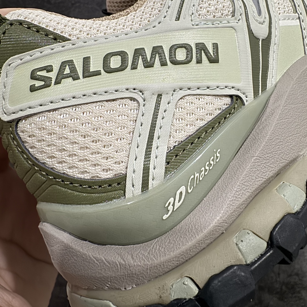 图片[4]-【绿x版】SALOMON XA Pro 3D ADV萨洛蒙潮流越野机能户外功能鞋 薄荷绿 米灰绿nn纯原外贸平台特供订单 耗时半年巨作 全套原纸板楦头开发 原厂特供网布配套加持 确保原汁原味 完美呈现版型 原档数据独家私模五层组合大底 男女鞋同步官方开发至46.5 原装Ortholite轻量化鞋垫 中底布带钢印编号 原厂TPU锁扣 进口港宝加持 后跟自然饱满 还原公司包裹性 鞋面采用SENSIFT贴合技术 全方位贴合包裹脚型 鞋跟部鞋底牵引设计 提供强大的抓地性能 更适应野外崎岖不平的道路 其3D ADVANCED CHASSIS底盘 材料轻量大化 钉齿设计更具稳定性 防护性 鞋底易磨损区运用CONTAGRIP高耐磨材料 应对城市硬质路面长距离跑考验  尺码：36 36.5 37.5 38 38.5 39 40 40.5 41 42 42.5 43 44 44.5 45 46 46.5 编码：SLM340360-鞋库