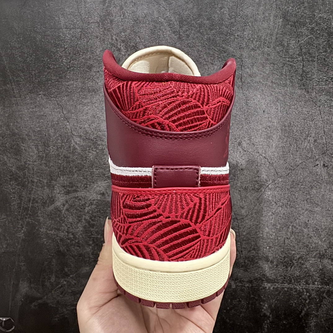 纯原礼盒版本AirJordan1Mid乔丹1代中帮秀禾婚鞋蝴蝶结货号DZ2820-601该定制版球鞋选用