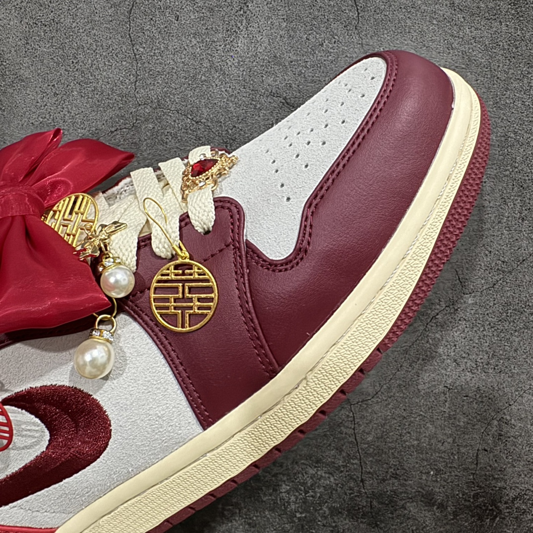 纯原礼盒版本AirJordan1Mid乔丹1代中帮秀禾婚鞋蝴蝶结货号DZ2820-601该定制版球鞋选用