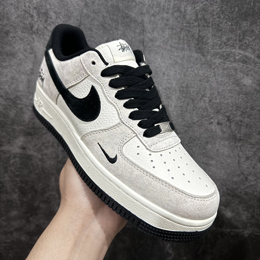 海外限量发售NIkeAirForce107Low“斯图西联名--米灰黑猪八”空军一号低帮运动鞋休闲鞋折边